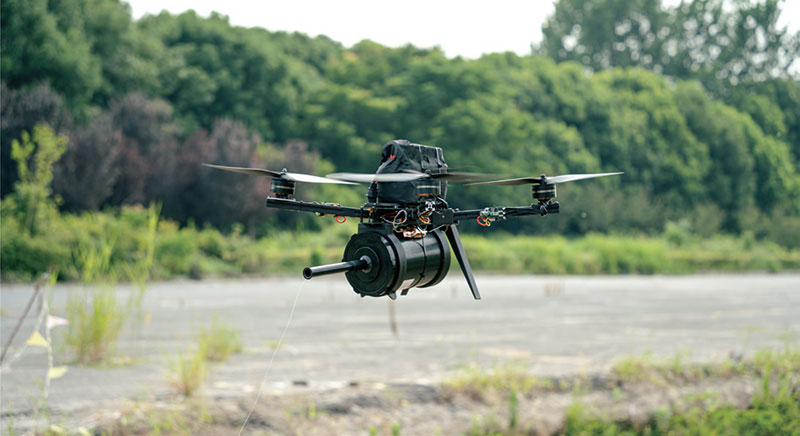 UAV de fibra óptica: la revolución cableada en vuelos antiatasco